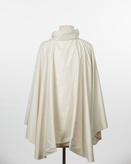 Shiny Ivory SPORTYRAP | Sport Poncho