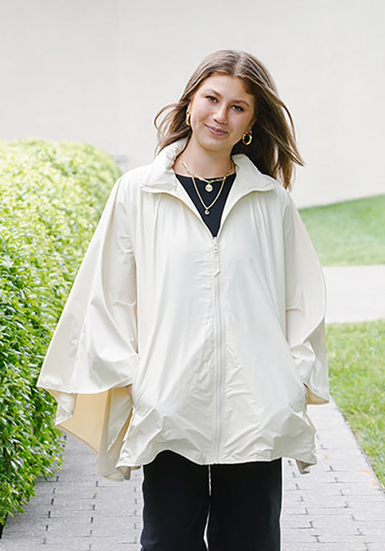 Shiny Ivory SPORTYRAP | Sport Poncho